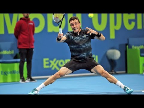 Bautista Agut stuns Djokovic in Doha